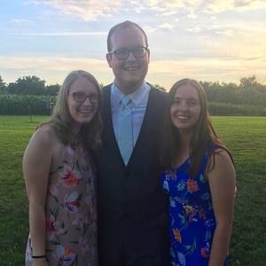 Meet your Posher, Tom